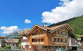 Apartment Giovanni - Cpo359 By Interhome